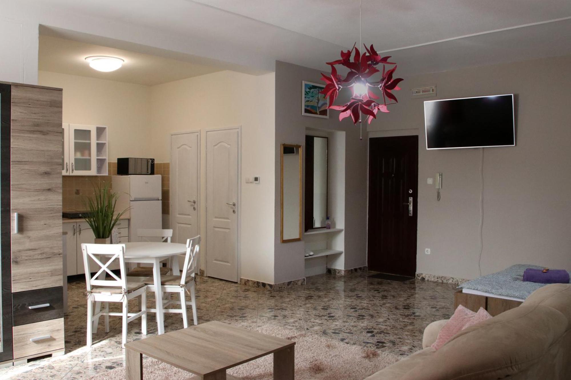 Tulipan Apartman Gödöllő Exterior foto
