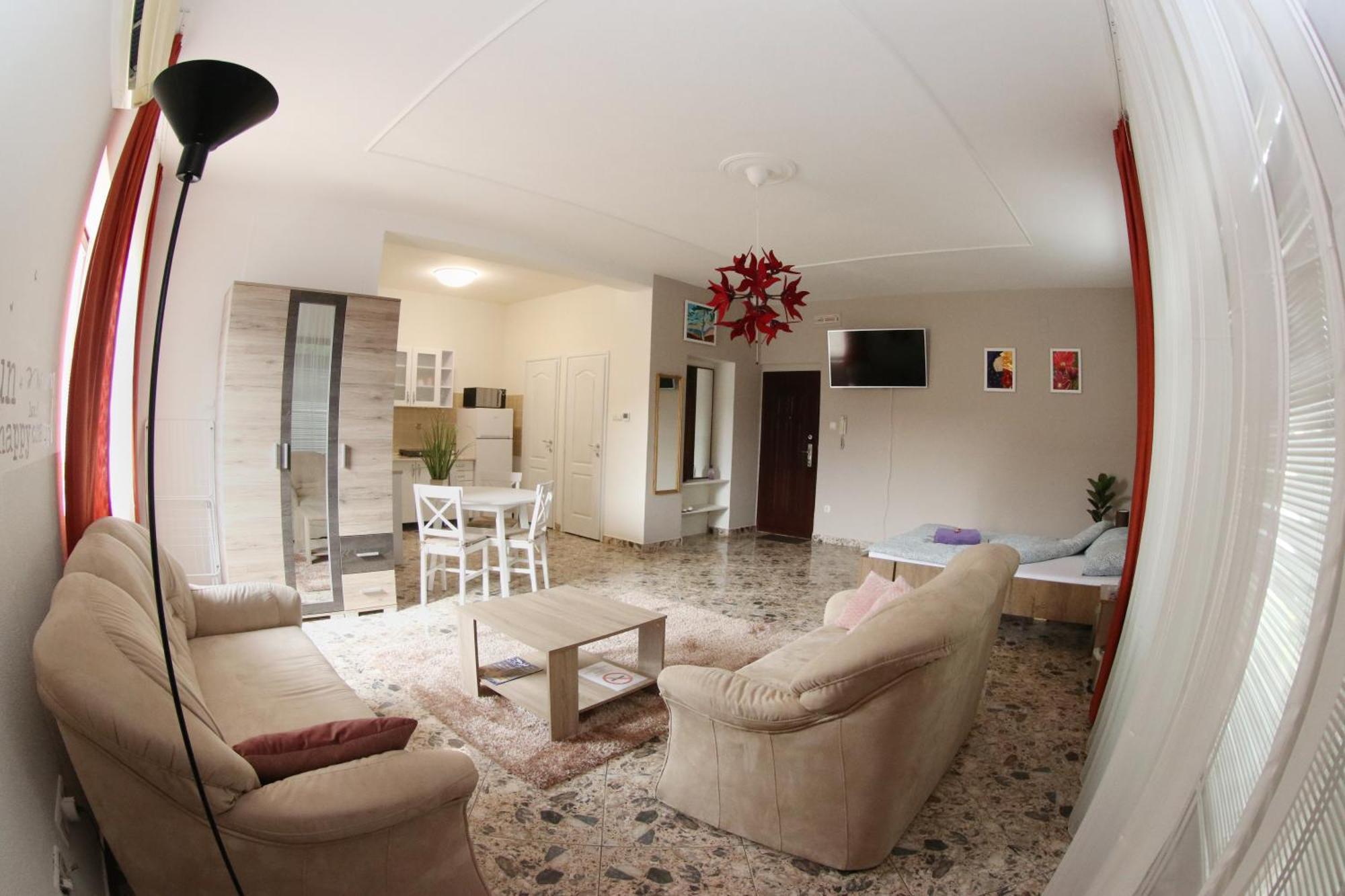 Tulipan Apartman Gödöllő Exterior foto